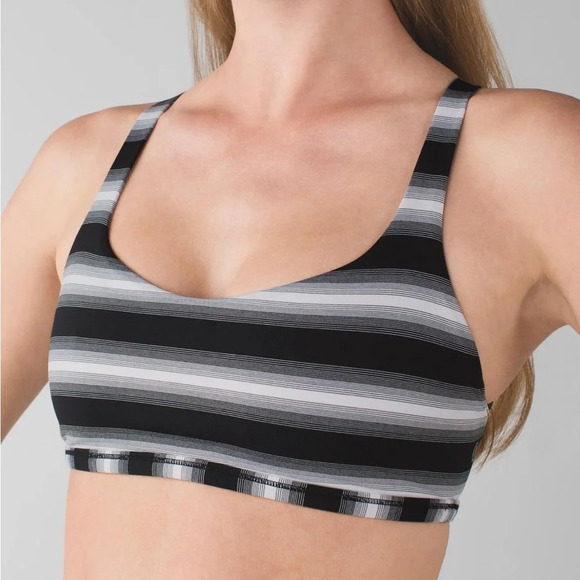 134 🆕🖤 Lululemon Free to Be Bra * Wild - Capilano Stripe White Black - Picture 6 of 7